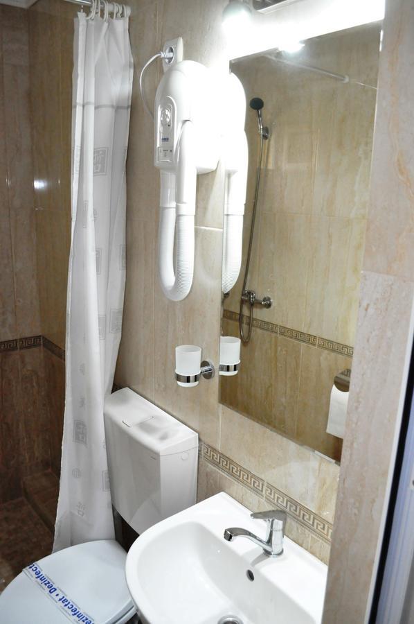 Hotel Andrei Cîmpia Turzii Esterno foto
